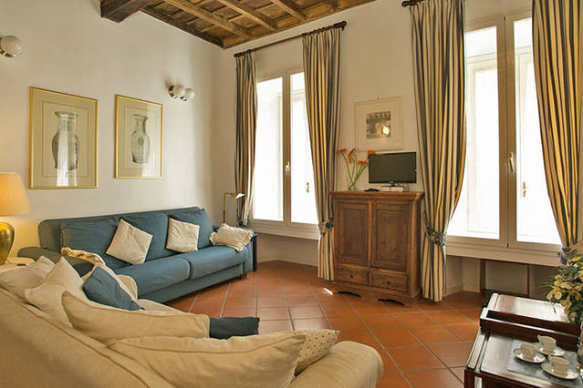 blue apartment campo de fiori