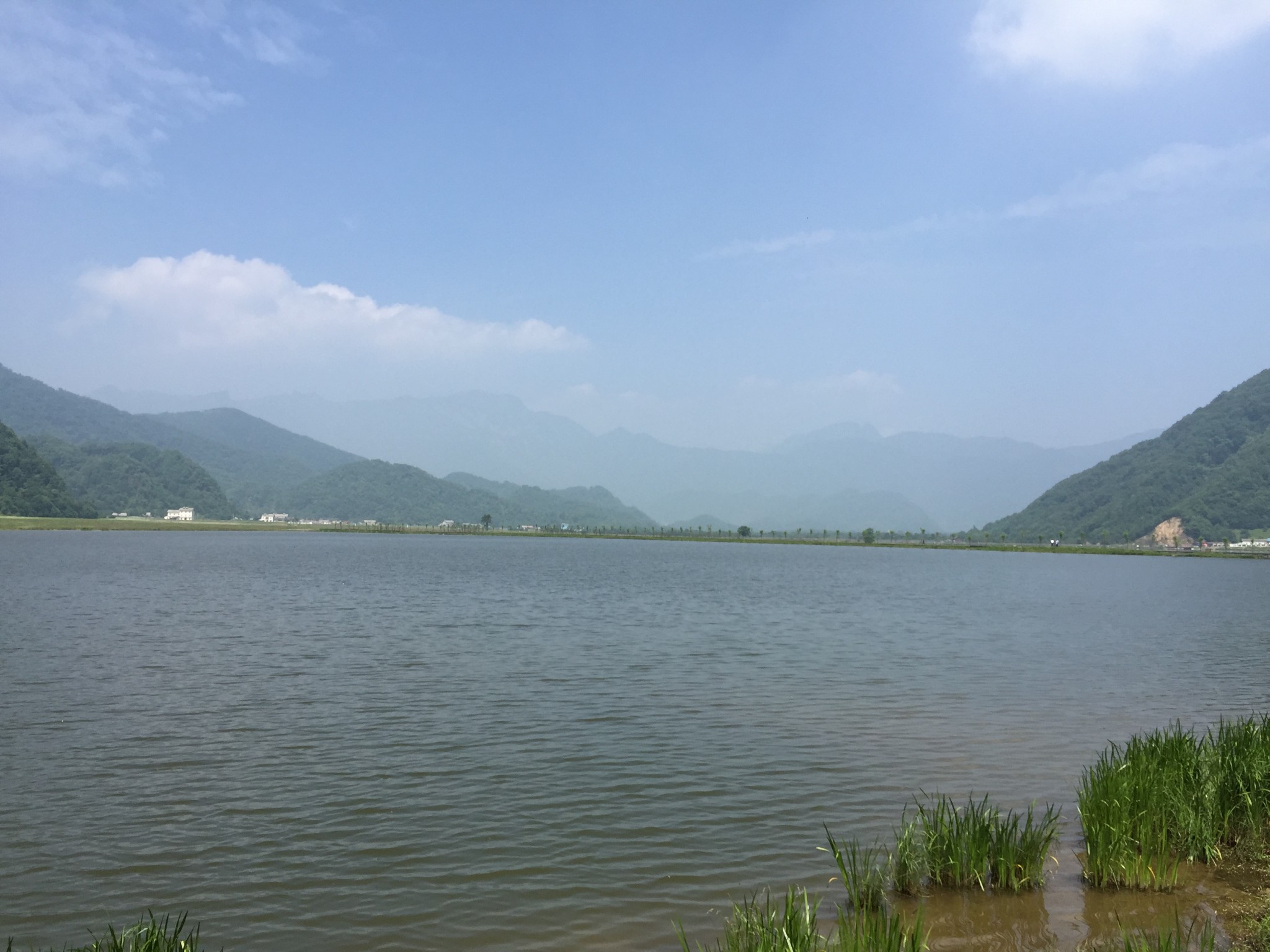 神农架山人口_神农架官门山图片(2)