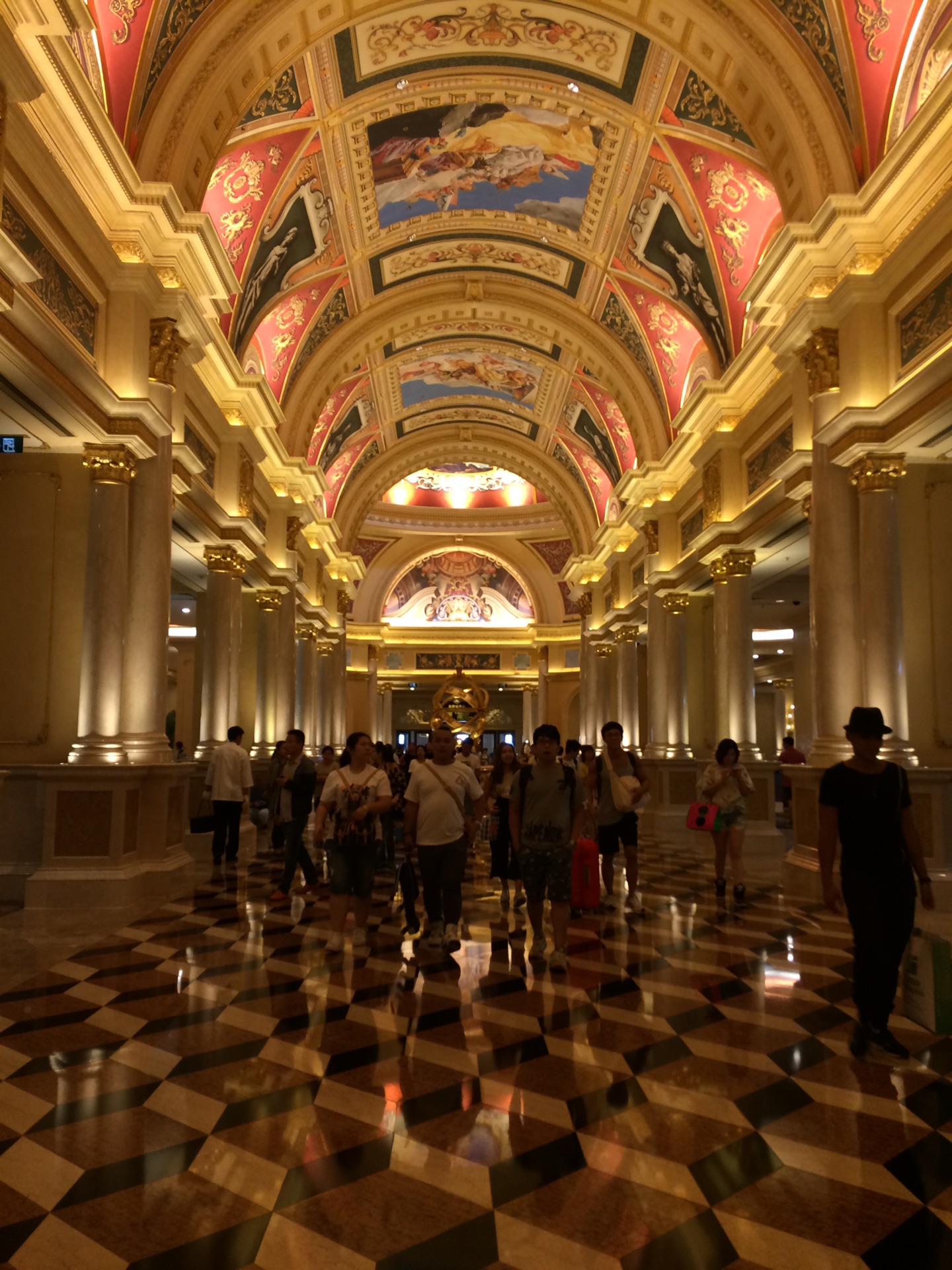 澳门国际机场如何免费坐车去拱北