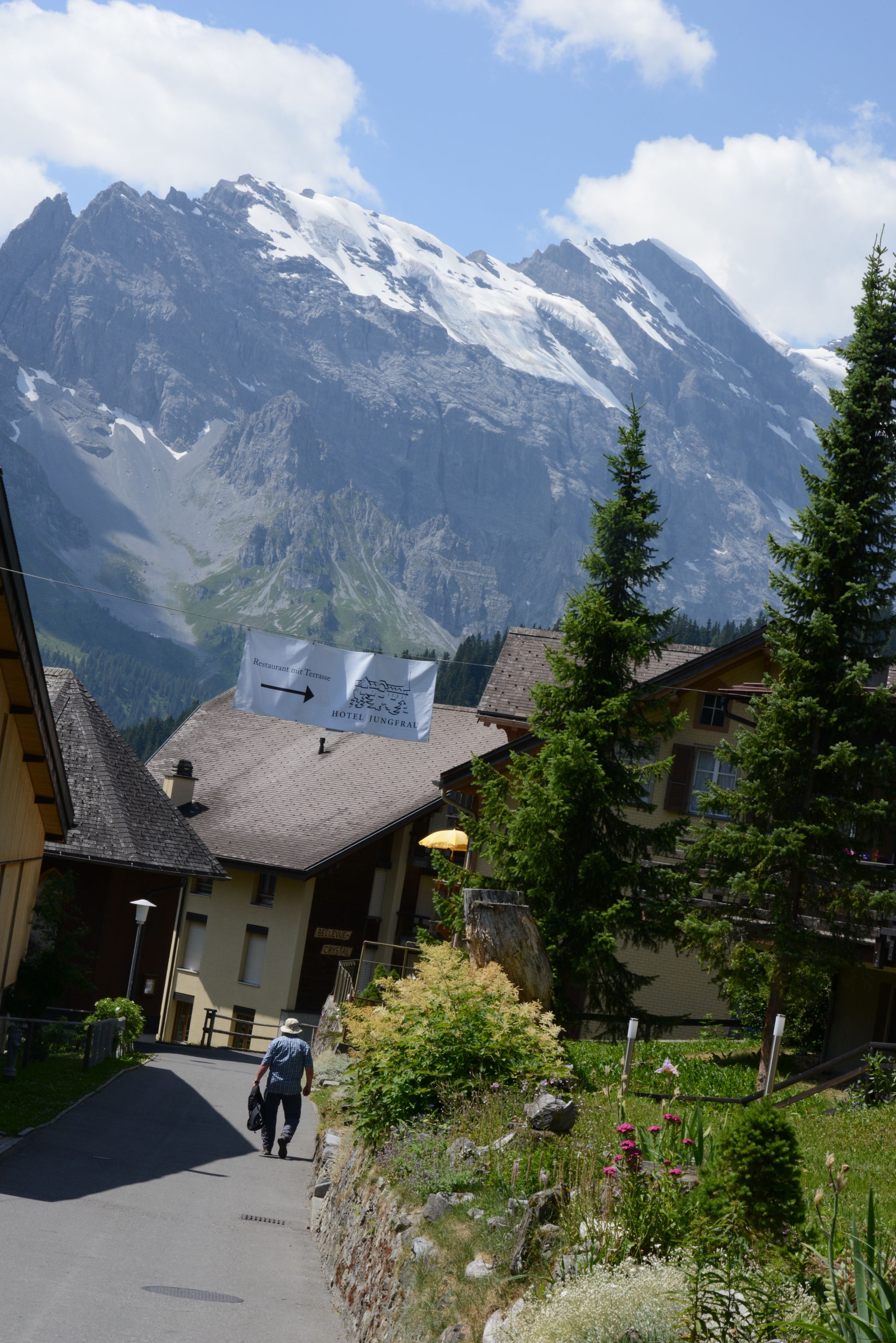 停车在左,风景在右---意大利、法国南部、瑞士