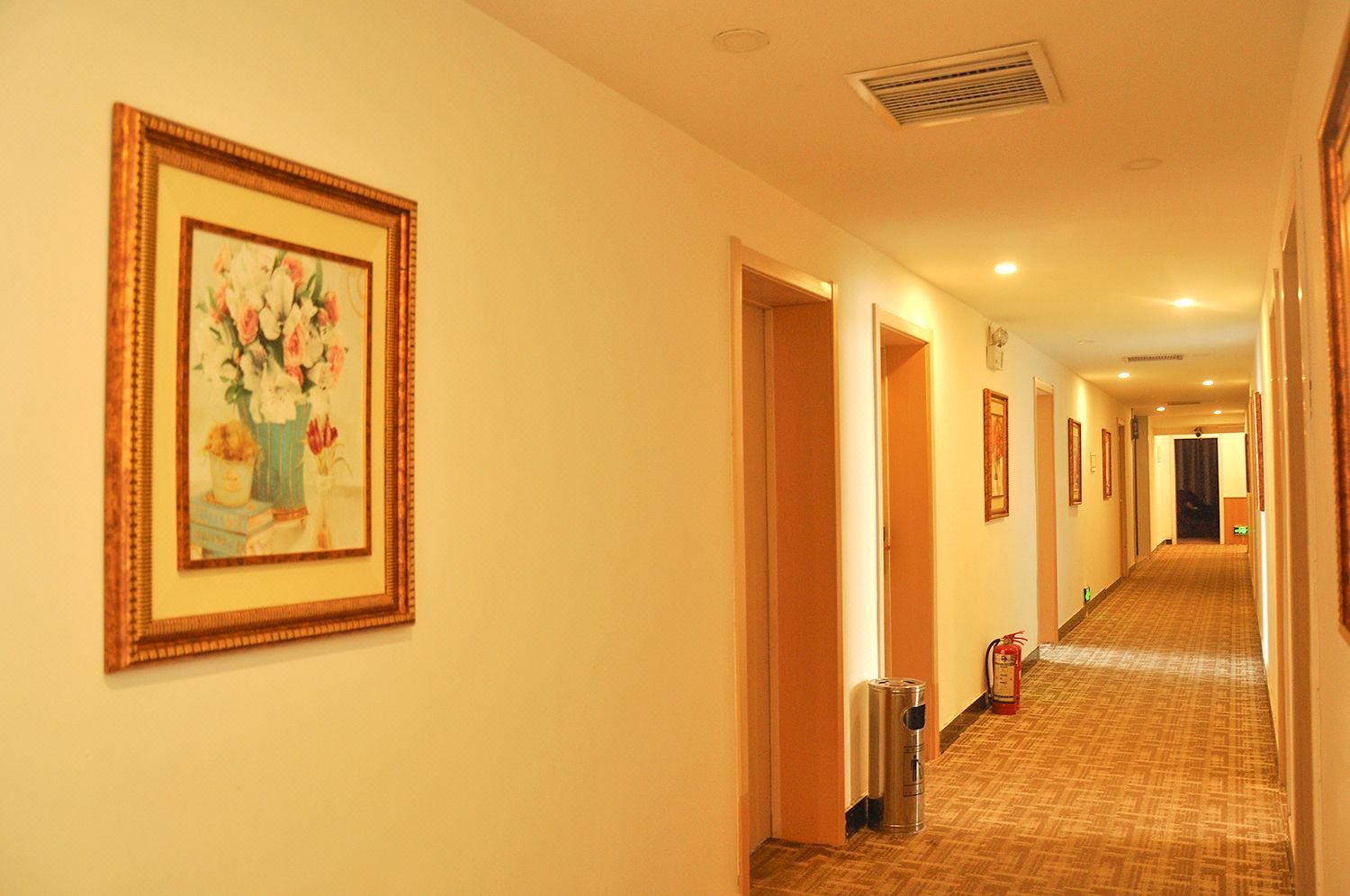 太原四季浴池(客房部)