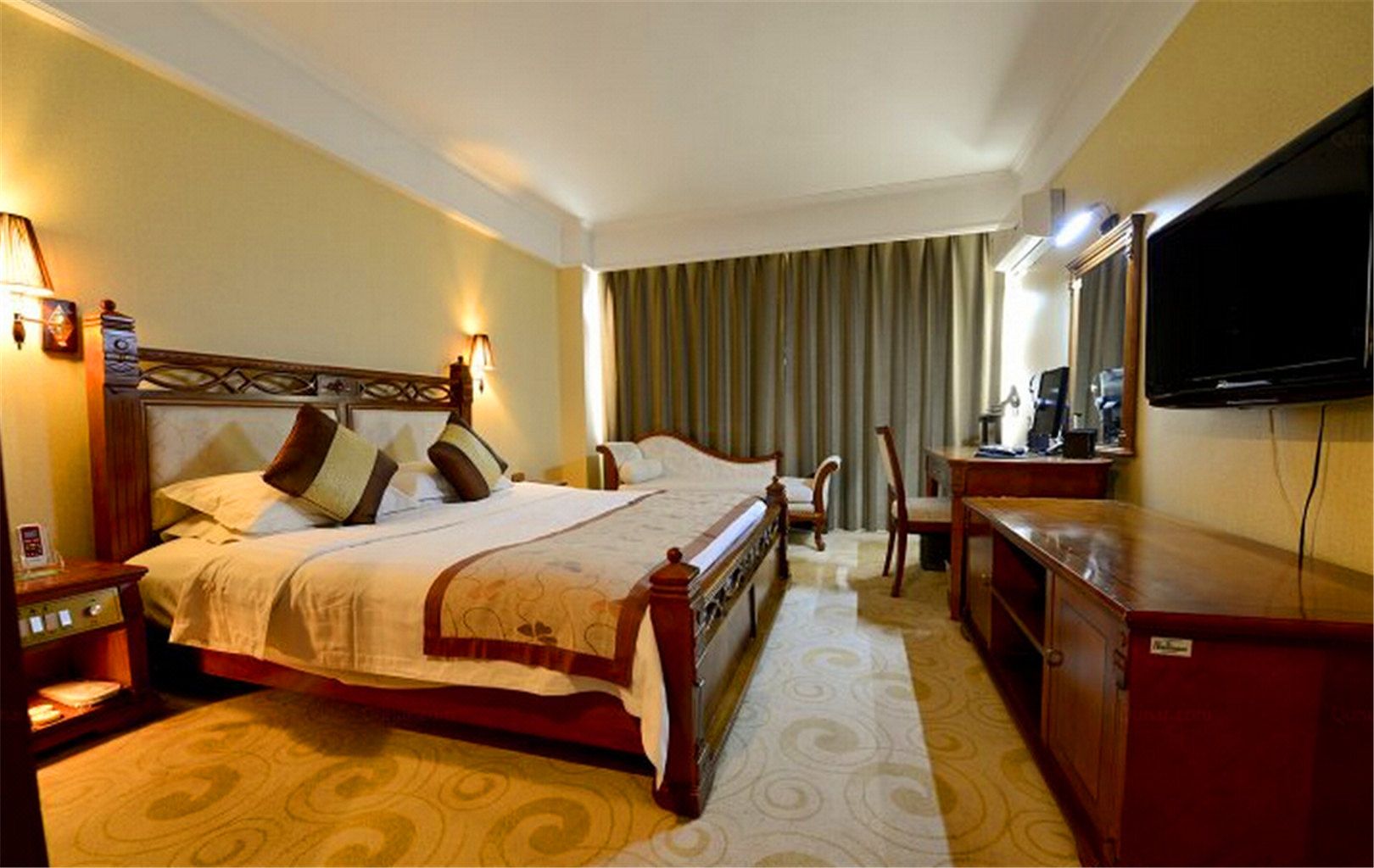 长垣宏力大酒店